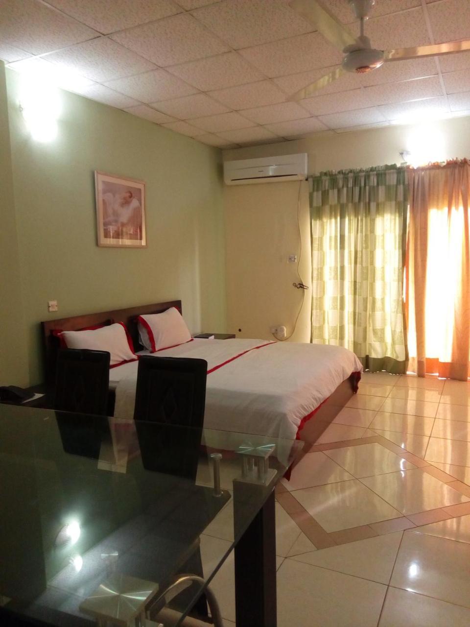 Weaver'S Hotel Abuja Exterior foto